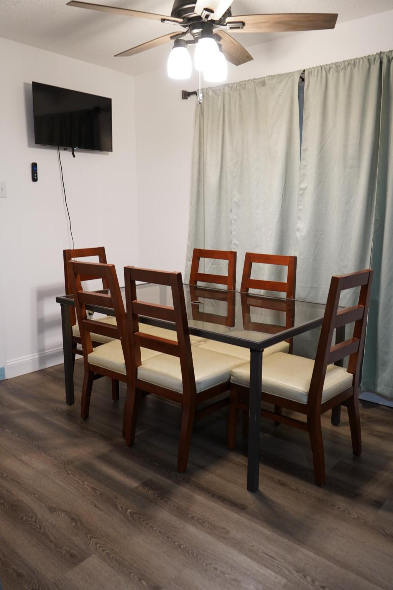 הוילה ממפיס Stylish 4Br Prime Location Close To All! מראה חיצוני תמונה